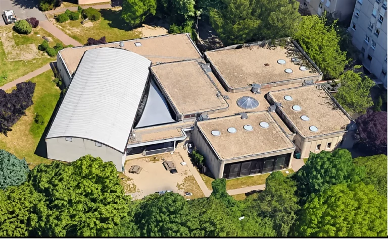 Foyer étudiant de l’Institut Mines-Télécom à Évry-Courcouronnes, vue aérienne